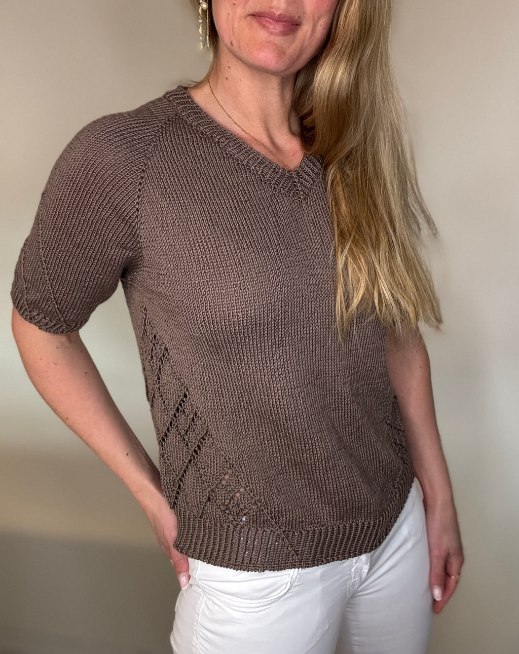 English - DiamondLine Tee VNeck