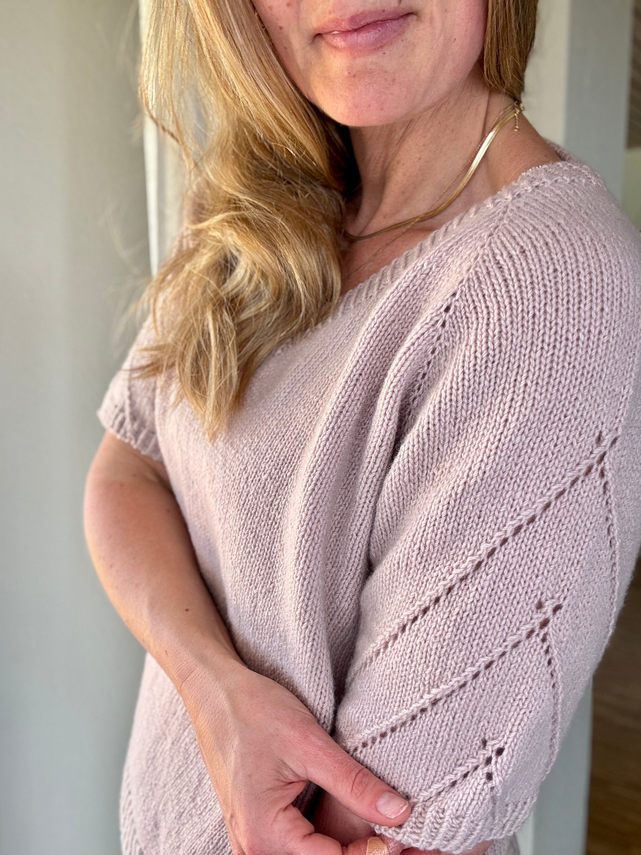 English - DiamondLine Tee VNeck