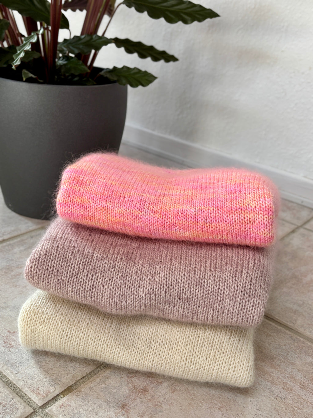 English - DiamondLine Sweater VNeck