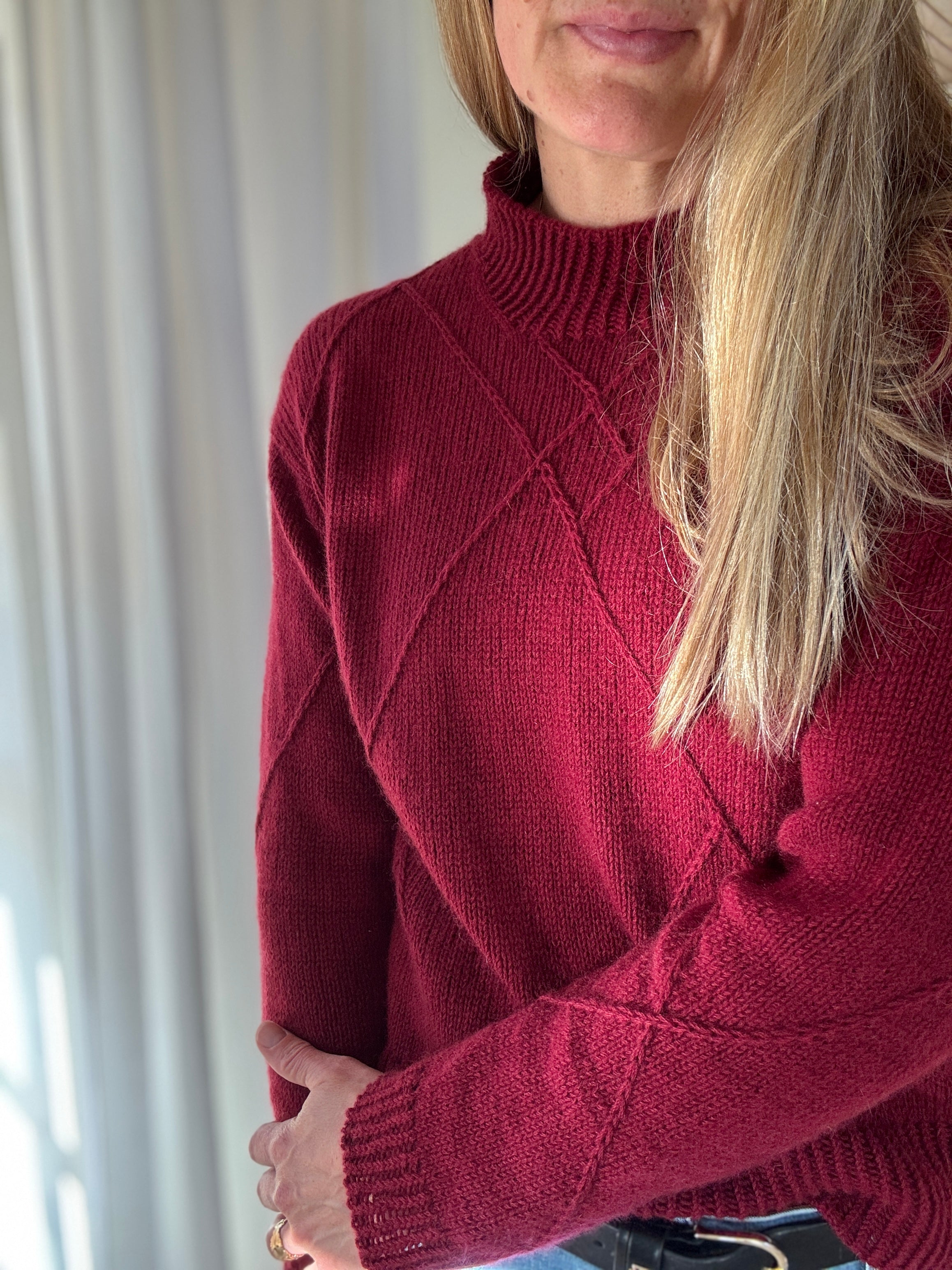 English - Zenia Sweater